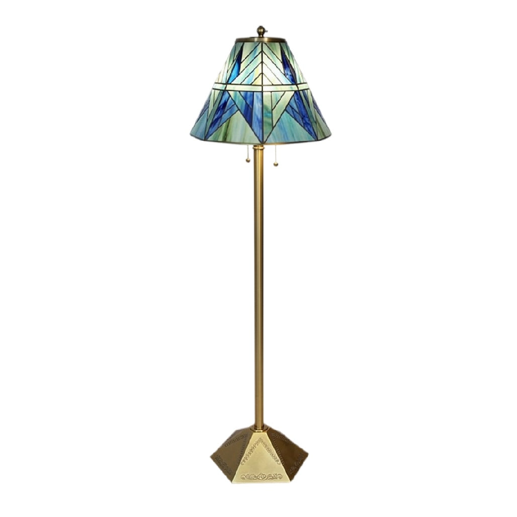 **Technische titel in het Nederlands:** 'Tiffany-stijl vloerlamp met geometrisch glas en gouden basis'
